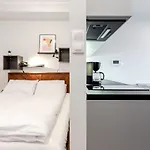 W Centrum- Wenecja Apartment *
