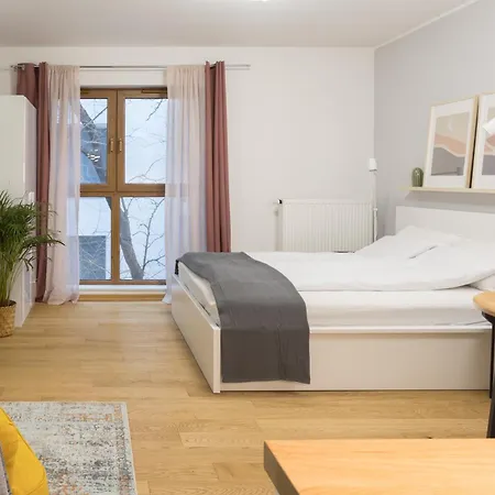 W Centrum- Wenecja Apartment *